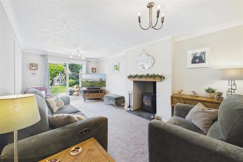 4 bedroom detached house for sale, Overcroft, Bramshall ST14