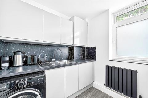 Studio for sale, Briggs House, Chambord Street, London