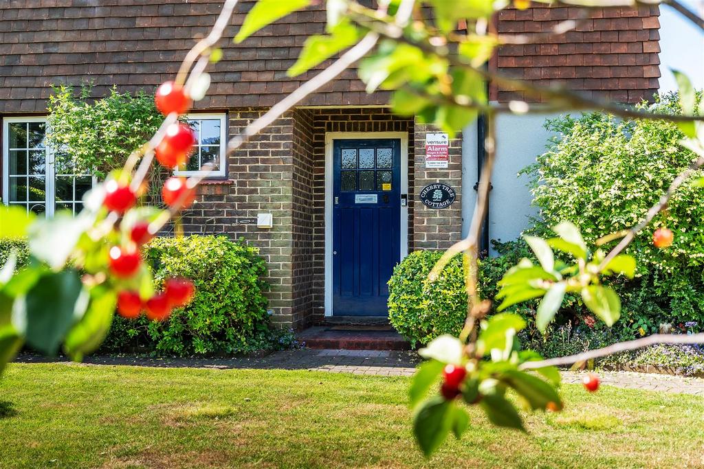 House exterior, garden