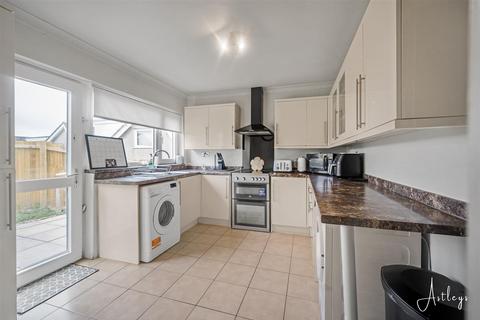 4 bedroom detached house for sale, Heol Bedwas, Birchgrove, Swansea