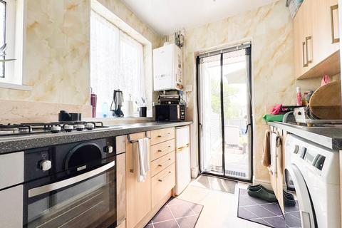 2 bedroom semi-detached bungalow for sale, Jotmans Lane, Benfleet, SS7
