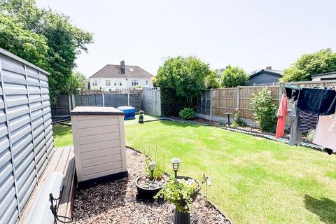 2 bedroom semi-detached bungalow for sale, Jotmans Lane, Benfleet, SS7