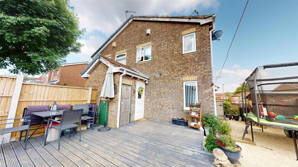 2 bedroom townhouse for sale