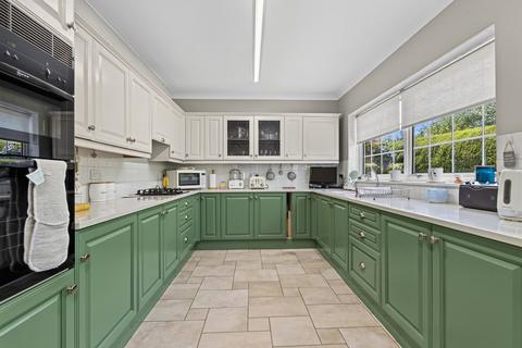4 bedroom detached bungalow for sale, Chase Park Road, Northampton NN7