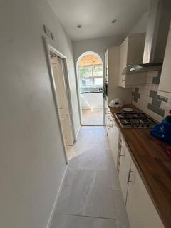 6 bedroom house share to rent, Polsted Rd, London, SE6