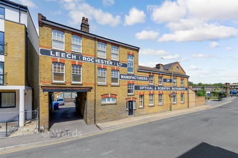 2 bedroom apartment for sale, Leech Court, Rochester ME1
