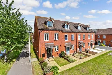 3 bedroom end of terrace house for sale – pohled 3
