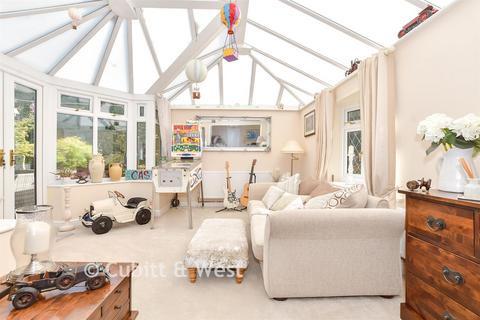 undefined, Coolham Road, Brooks Green RH13