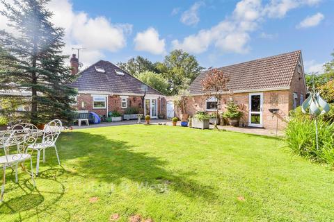 undefined, Coolham Road, Brooks Green RH13
