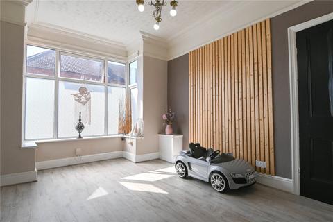3 bedroom terraced house for sale, Bearwood Road, Smethwick, West Midlands, B66