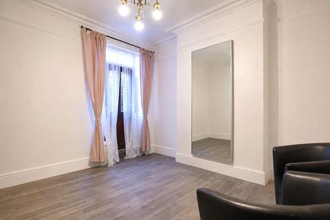 3 bedroom terraced house for sale, Bearwood Road, Smethwick, West Midlands, B66
