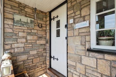 2 bedroom semi-detached house for sale, Burnside Close, Stalybridge, Greater Manchester, SK15