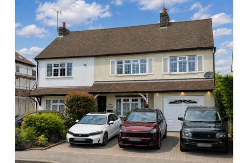 4 bedroom semi-detached house for sale, Hempstead Road, Bovingdon, HP3