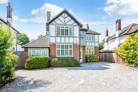Fiddicroft Avenue, Banstead, Surrey,