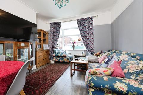 3 bedroom semi-detached house for sale, Bretton Gardens, Newcastle upon Tyne, NE7