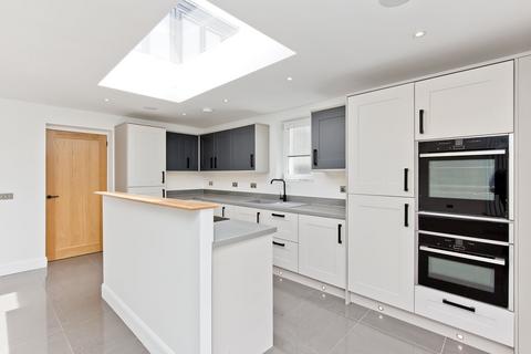 4 bedroom semi-detached house for sale, 3 Marionville Crescent, Edinburgh, EH7 6AU