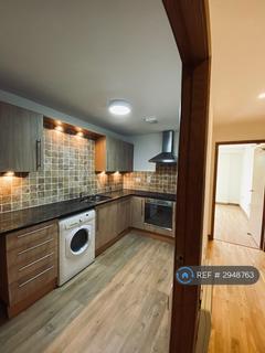 2 bedroom flat to rent, Stone Gate House, Bradford, BD1
