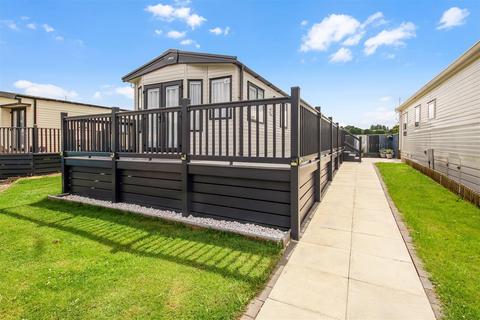 2 bedroom detached bungalow for sale, Hurworth Road, Darlington