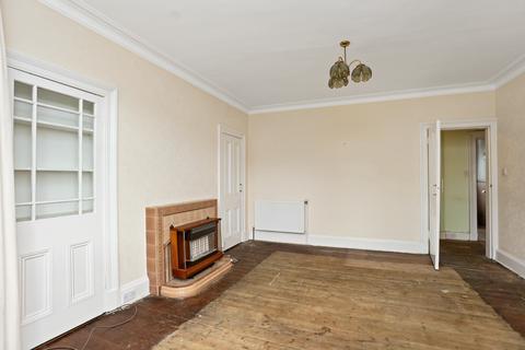 2 bedroom flat for sale, 3 Willowbrae Gardens, Edinburgh, EH8 7EW