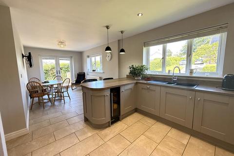 3 bedroom semi-detached bungalow for sale, Ty'n Coed Uchaf, Llangefni, Anglesey, LL77