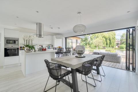 undefined, Folders Lane, Berkshire RG42