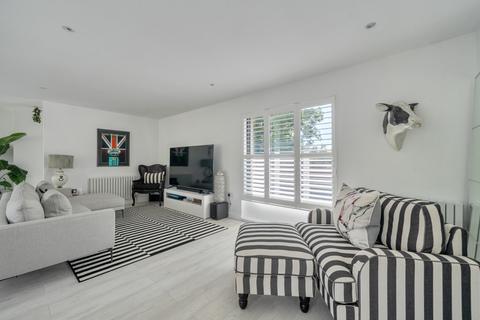 undefined, Folders Lane, Berkshire RG42