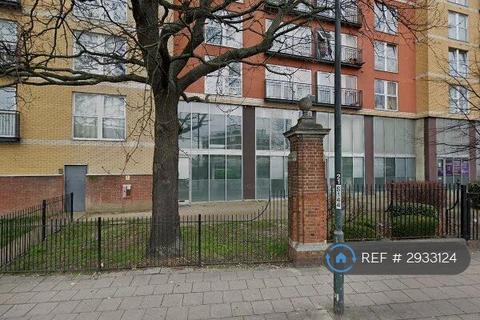 2 bedroom flat to rent, London, London, IG2