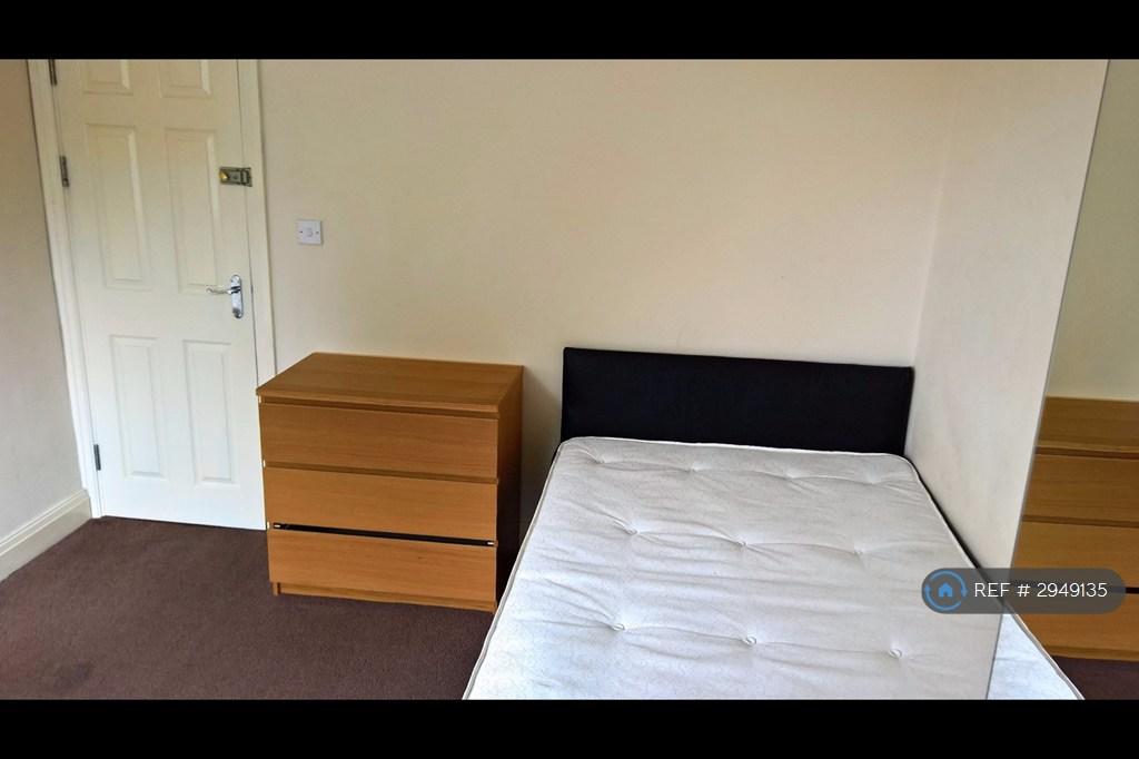 Apartment in Leeds, Little Woodhouse, Hyde Park - More