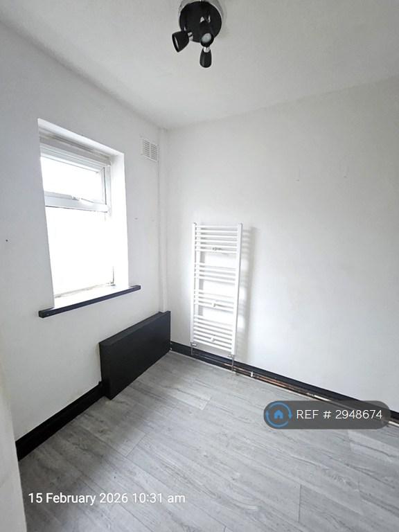 House in Birmingham, West Midlands - View 2