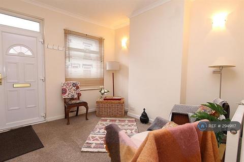 3 bedroom terraced house to rent, Albert Road, Kidderminster, DY10