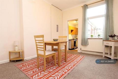3 bedroom terraced house to rent, Albert Road, Kidderminster, DY10