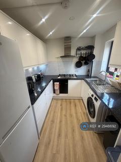 4 bedroom semi-detached house to rent, Nona St, Salford, M6