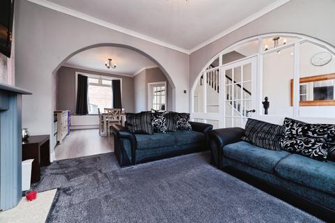 3 bedroom end of terrace house for sale, Hessle Road, Hull