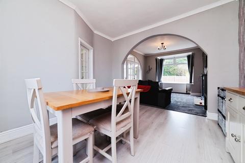 3 bedroom end of terrace house for sale, Hessle Road, Hull
