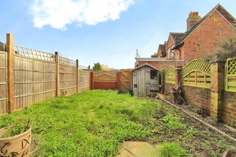 3 bedroom house to rent, Glebeland, Hatfield