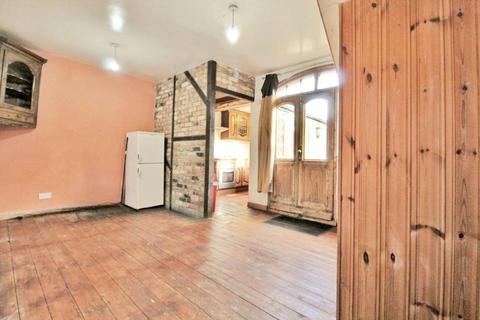 3 bedroom house to rent, Glebeland, Hatfield