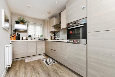 3 bedroom semi-detached house for sale, Charles Crescent, Rochford