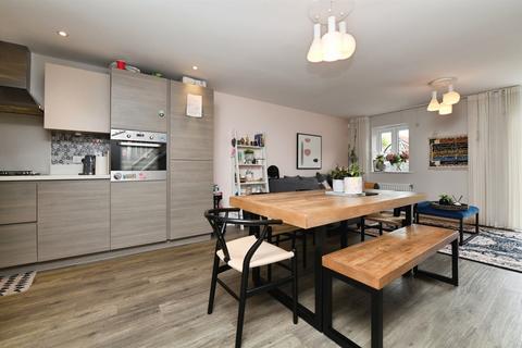 3 bedroom semi-detached house for sale, Charles Crescent, Rochford