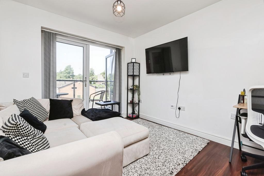 Apartment in Birmingham, West Midlands - View 6