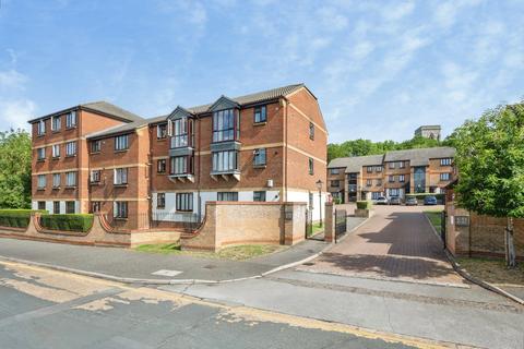2 bedroom flat for sale, Kirk Rise, Sutton, SM1