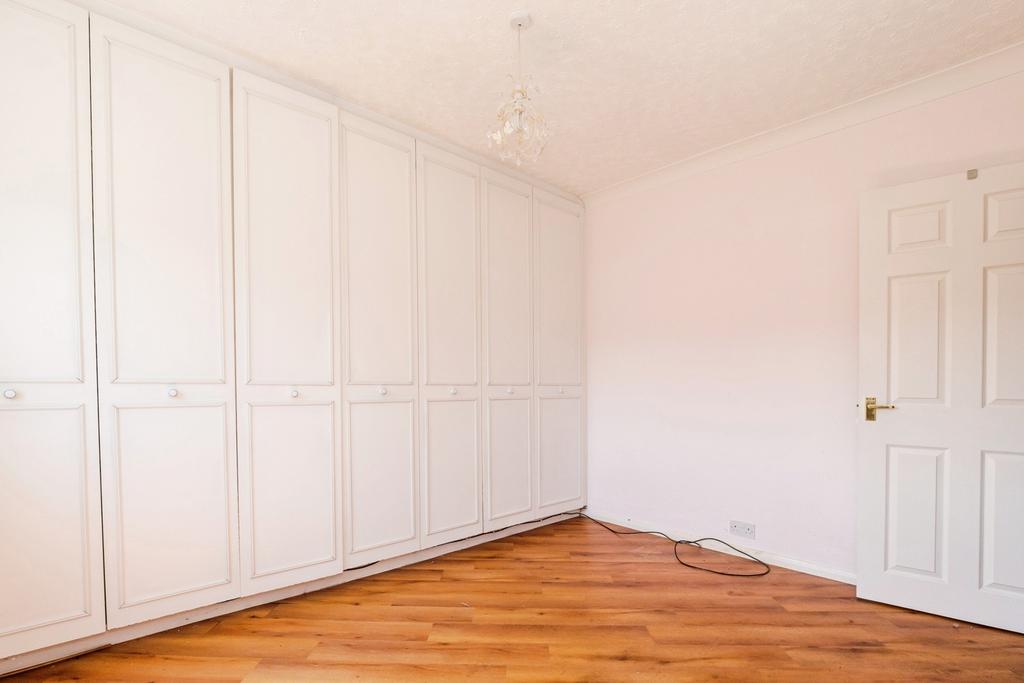Walk-in wardrobe