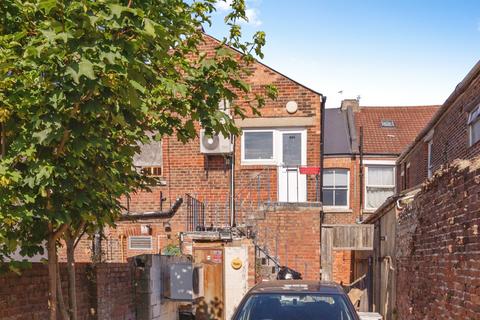 2 bedroom flat for sale, London Road, Portsmouth