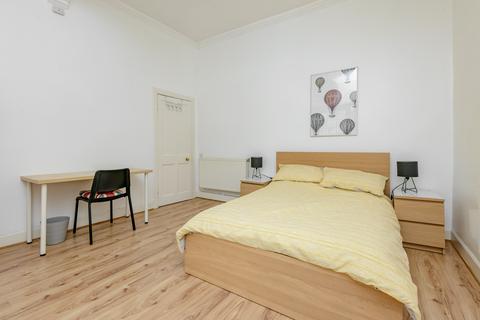 2 bedroom flat for sale, 33/2 Guthrie Street, Edinburgh, EH1 1JG