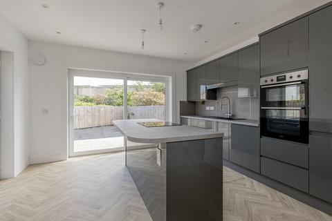 3 bedroom end of terrace house for sale, 66 Bellevue Road, Edinburgh, EH7 4DE