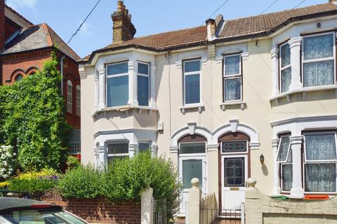 3 bedroom end of terrace house for sale, East Avenue, Manor Park, London, E12