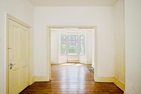 3 bedroom end of terrace house for sale, East Avenue, Manor Park, London, E12