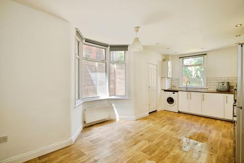 3 bedroom end of terrace house for sale, East Avenue, Manor Park, London, E12