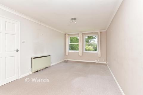 1 bedroom flat for sale, Cyprus Road, Faversham, Kent