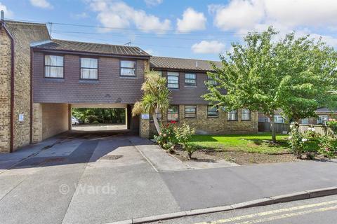 1 bedroom flat for sale, Cyprus Road, Faversham, Kent