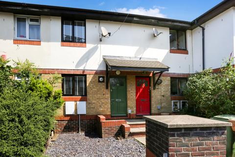 Oxley Close, London, SE1